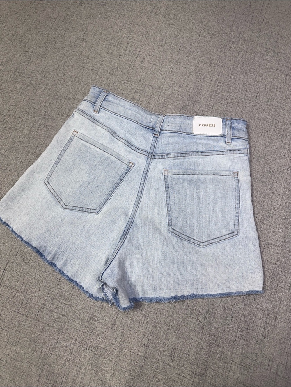 Express High Waisted Curvy Mom Jean Shorts  Light Wash Raw Hem 3” Inseam Size 6 - Picture 7 of 10